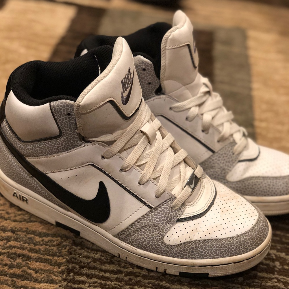 Nike High Tops Size 8.5